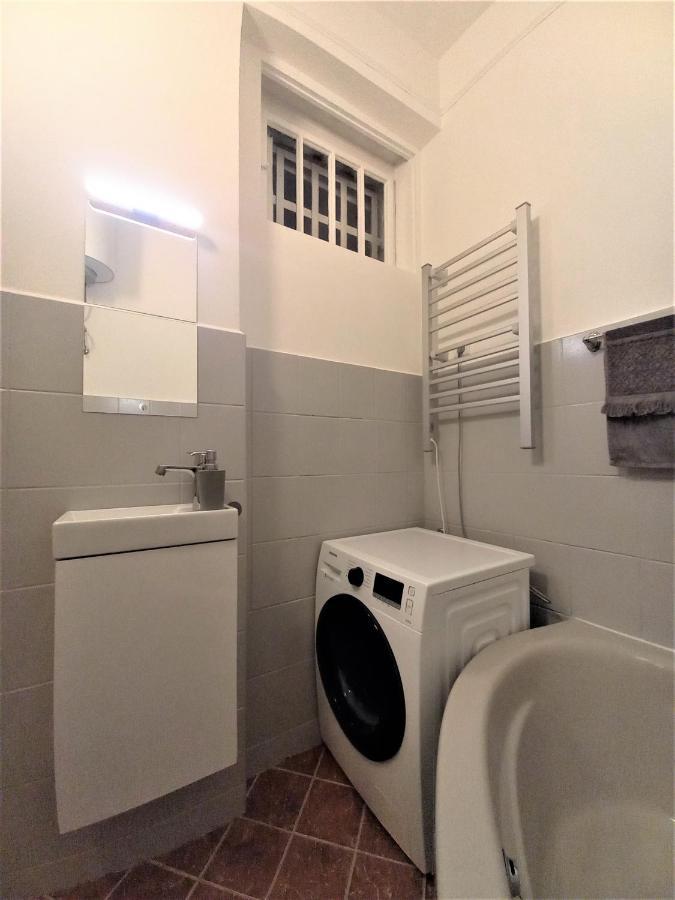 Quiet And Private Studio In The Center Apartment Budapest Exterior photo